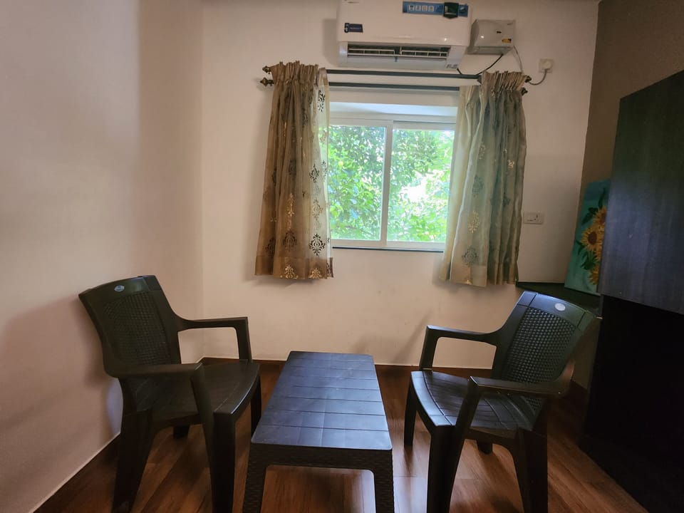 Deluxe Room, City View | 1 bedroom, free WiFi, bed sheets