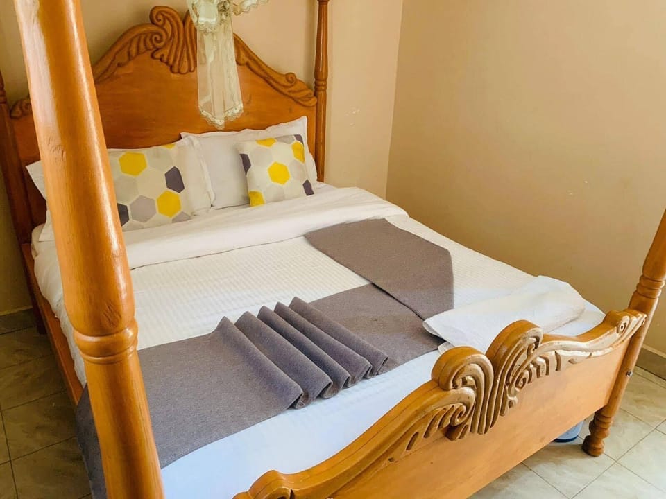 Business Room | WiFi (free), bed sheets
