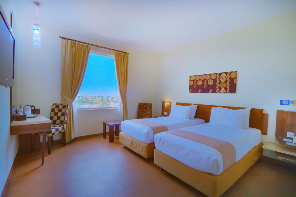 Executive Twin Room, 2 Twin Beds | Premium bedding, desk, rollaway beds, free WiFi