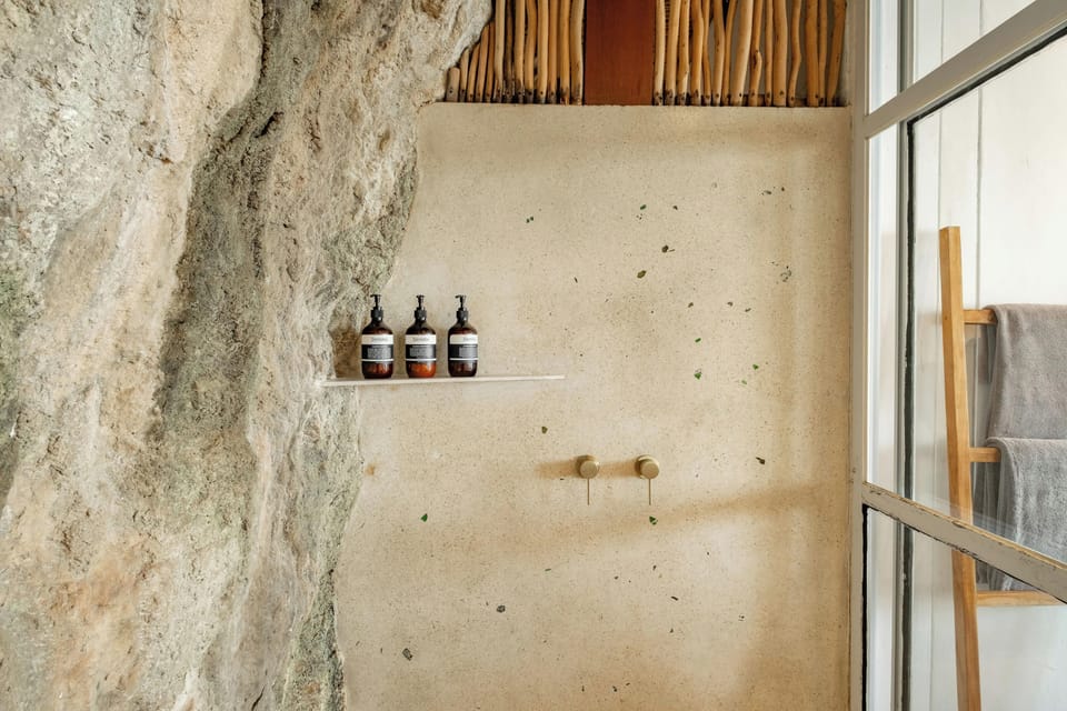 Villa, 1 Bedroom | Bathroom | Shower, free toiletries, hair dryer, towels