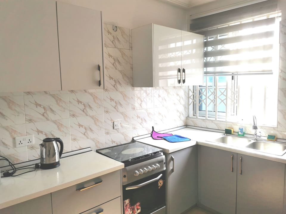 Apartment | Private kitchen | Fridge, microwave, oven, stovetop