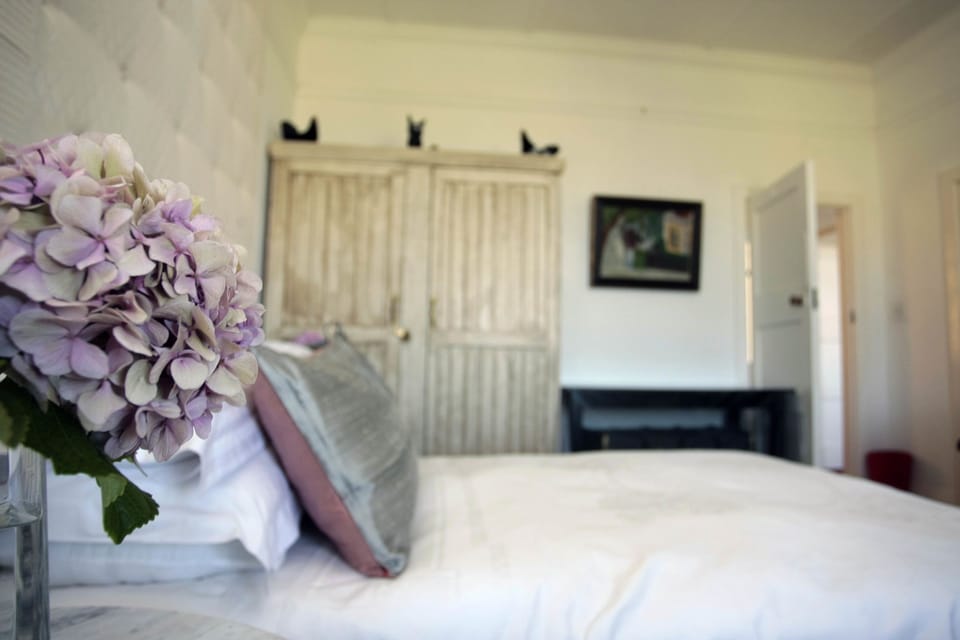 Executive Single Room, 1 King Bed, Sea View | Premium bedding, individually decorated, individually furnished