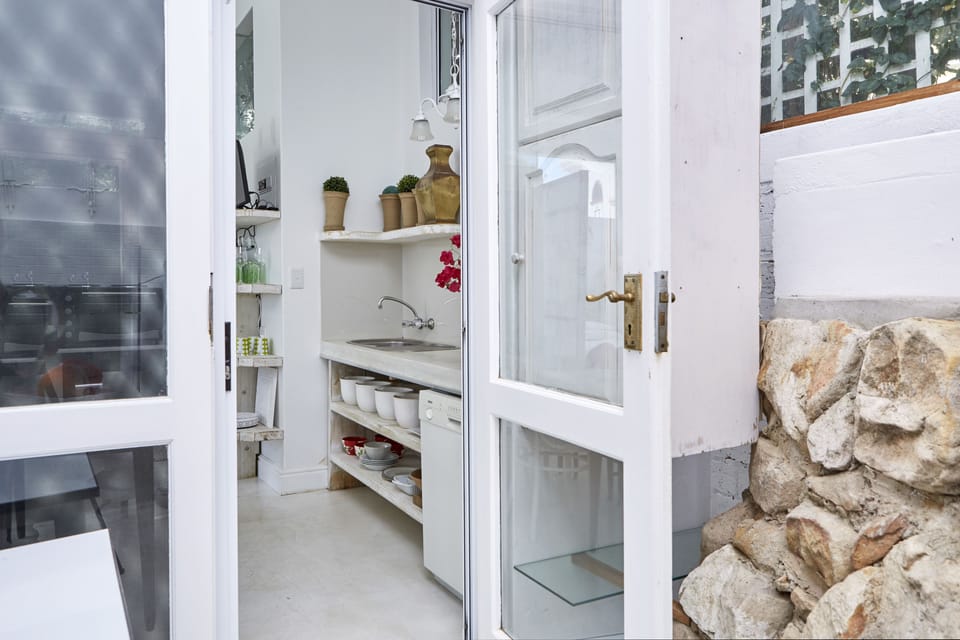 Self-catering unit  | In-room dining