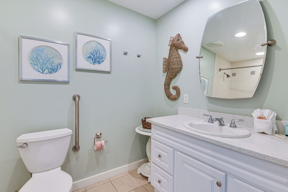 Destin Resort Studio w/ Pool - Walk to Beach! Apartment in Miramar Beach