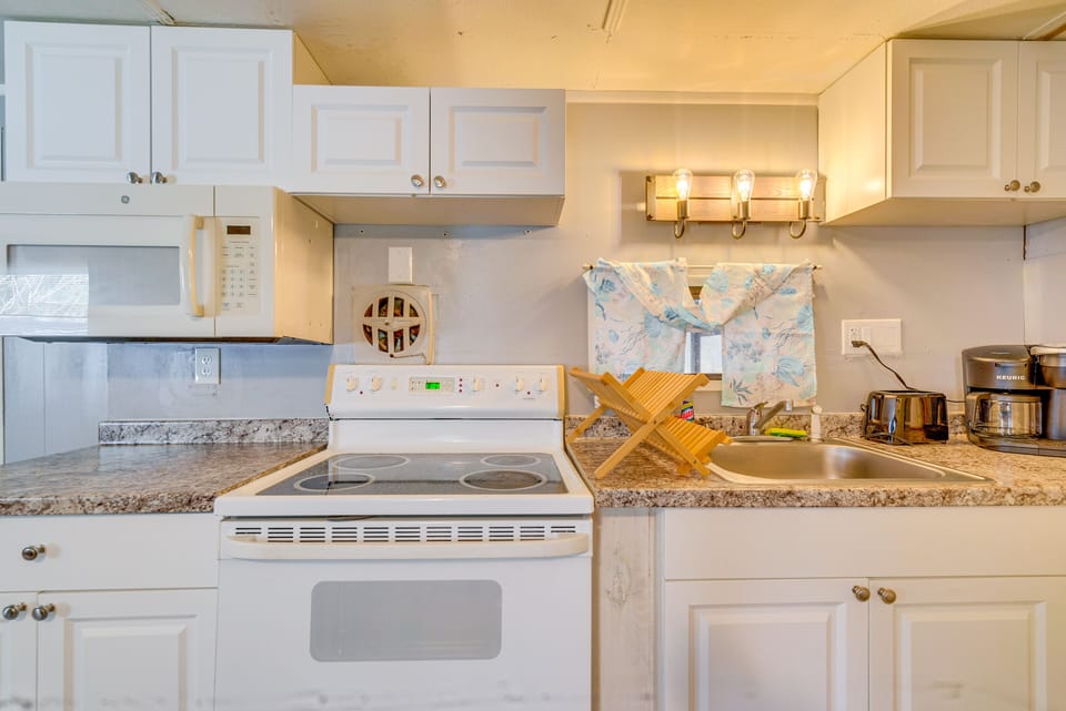 House (2 Bedrooms) | Interior