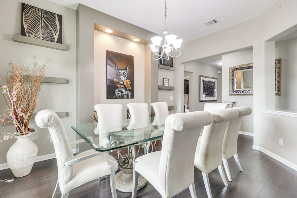 House (4 Bedrooms) | Interior