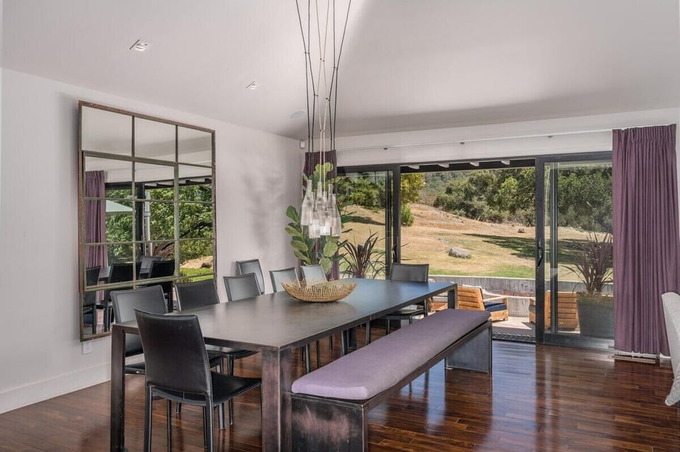 Luxury Villa | Dining room
