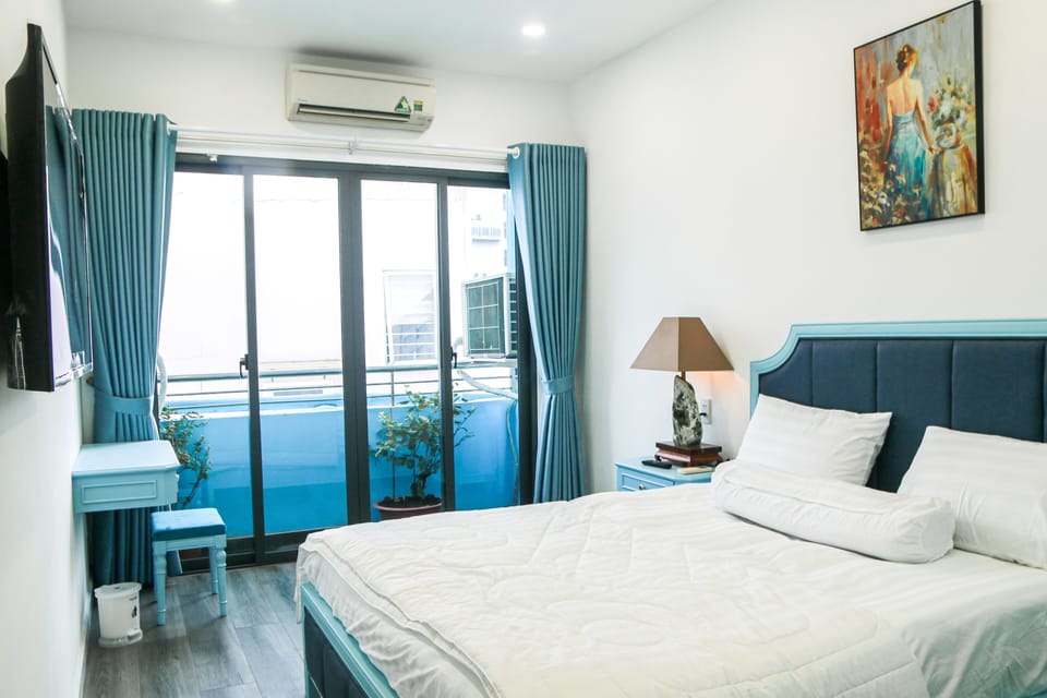 Basic Double Room | Desk, blackout drapes, iron/ironing board, free WiFi