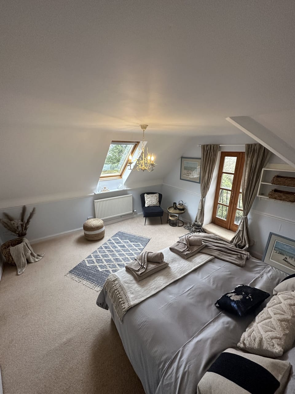 Double or Twin Room, Non Smoking, Garden View | In-room safe, iron/ironing board, free WiFi, bed sheets