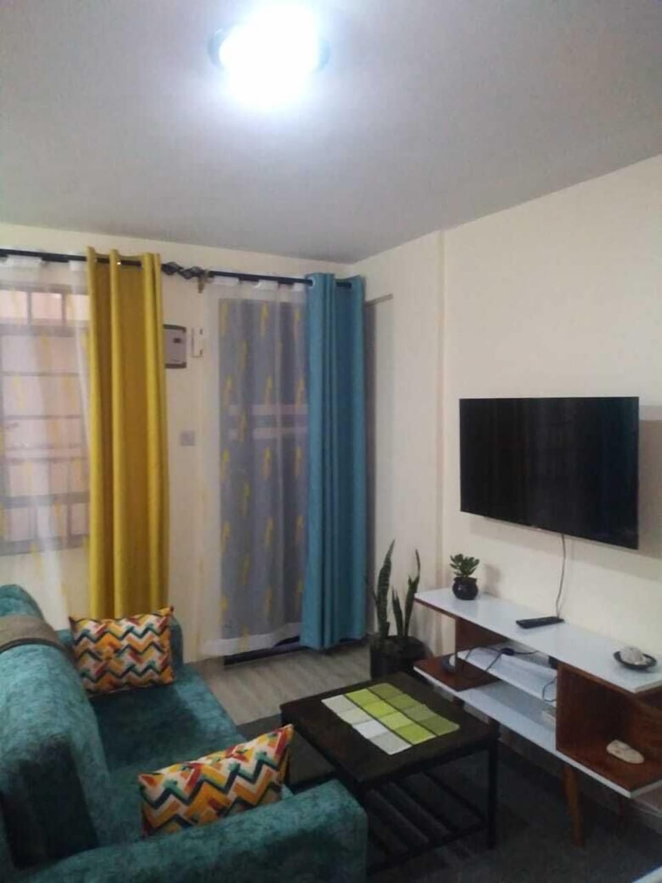 Comfort Studio | Living area | 24-inch Smart TV with digital channels