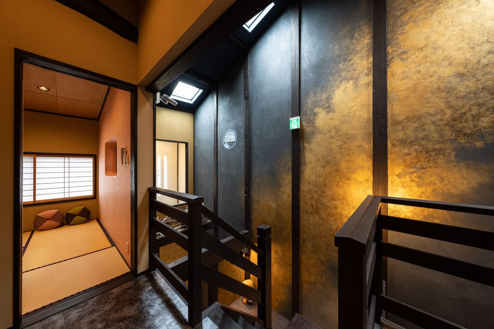 Premier House | 2 bedrooms, desk, laptop workspace, free WiFi