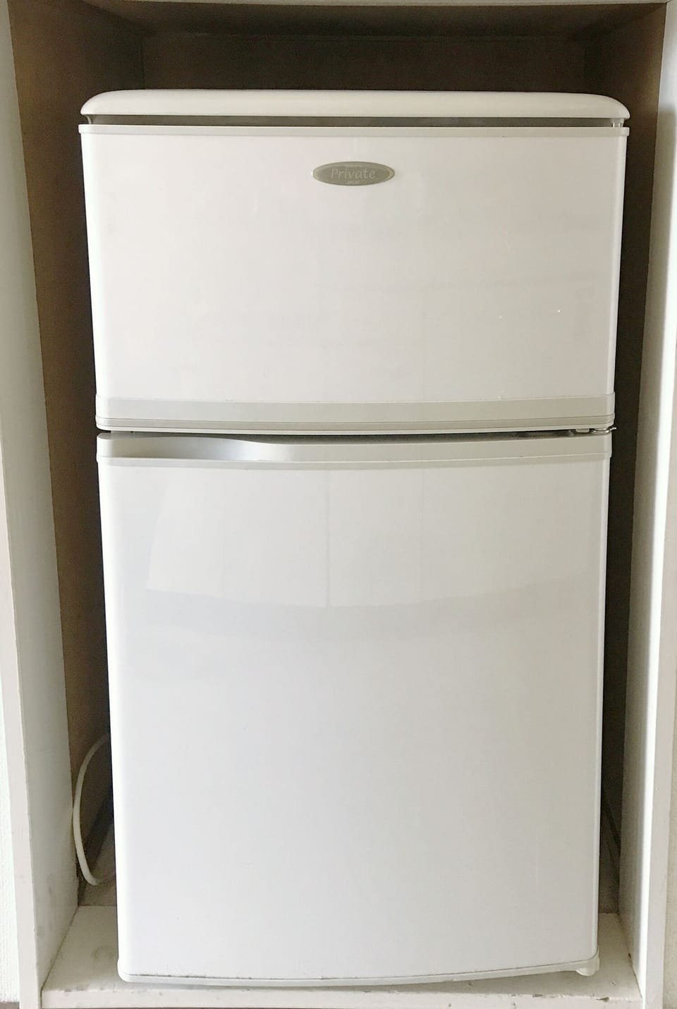 Mini-fridge, microwave, stovetop, cookware/dishes/utensils