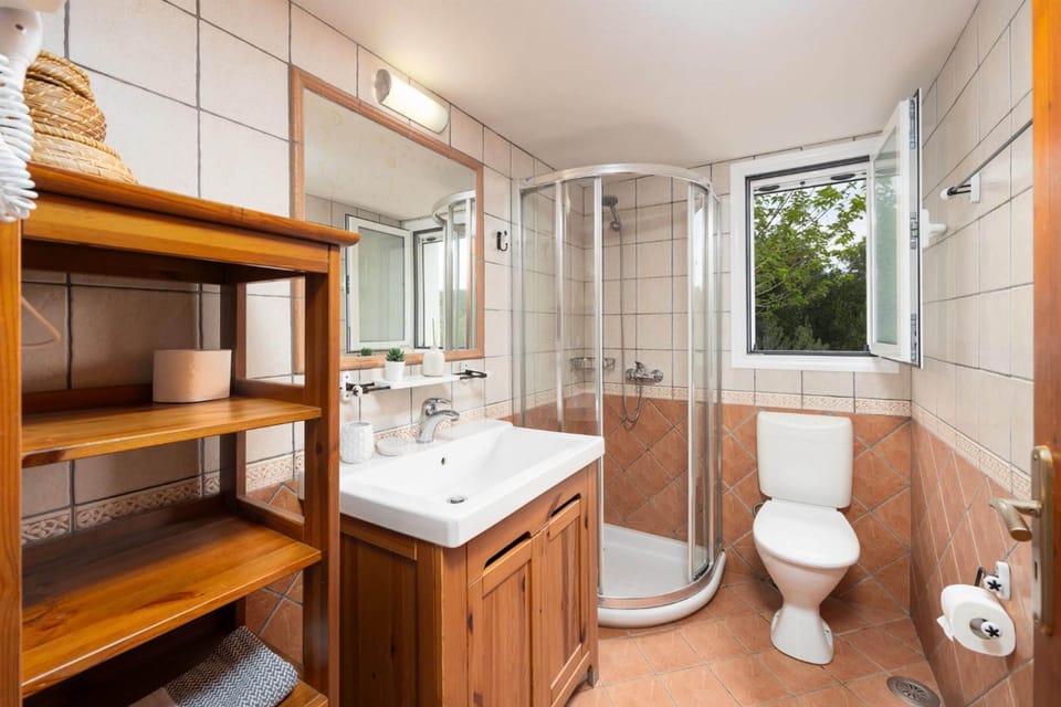 House | 1 bedroom