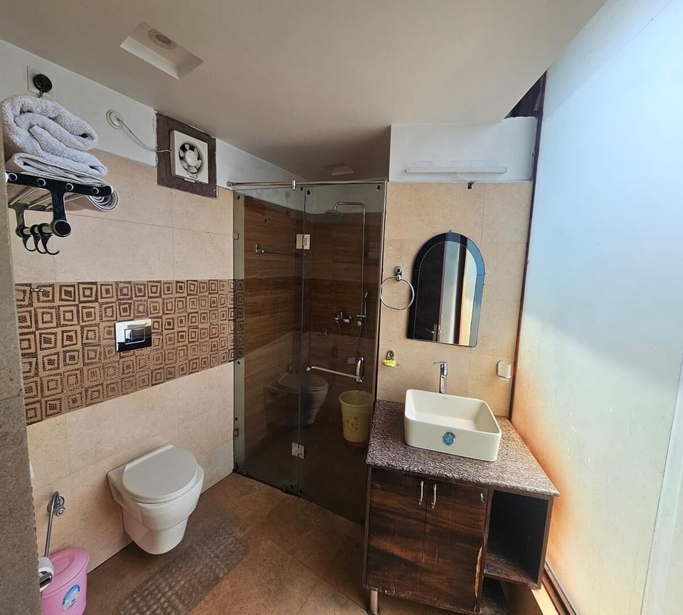 Luxury Room | Bathroom