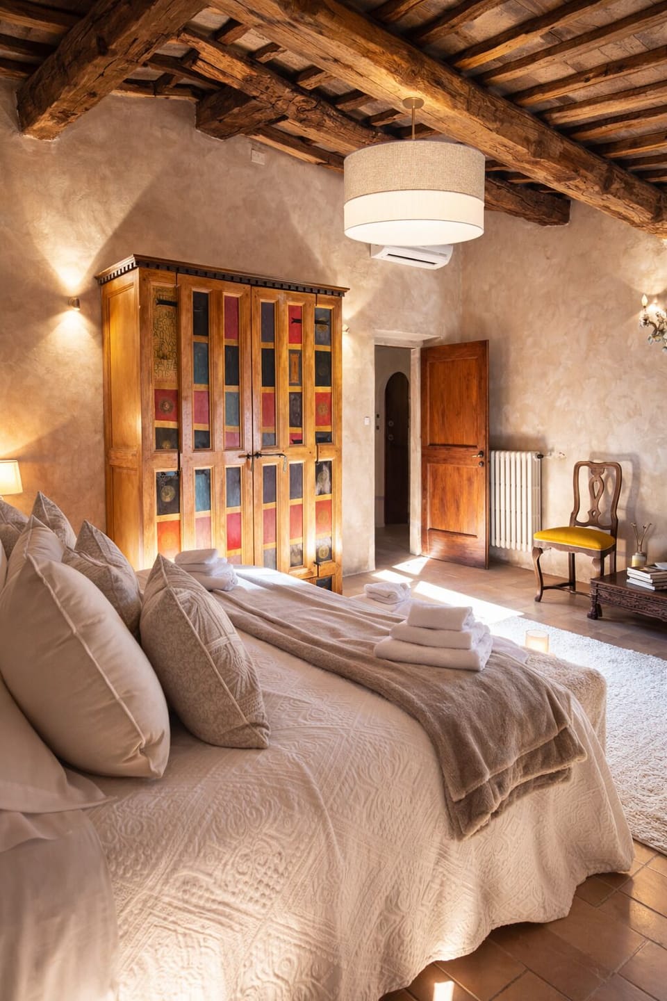 Deluxe Room | Premium bedding, down comforters, in-room safe, iron/ironing board