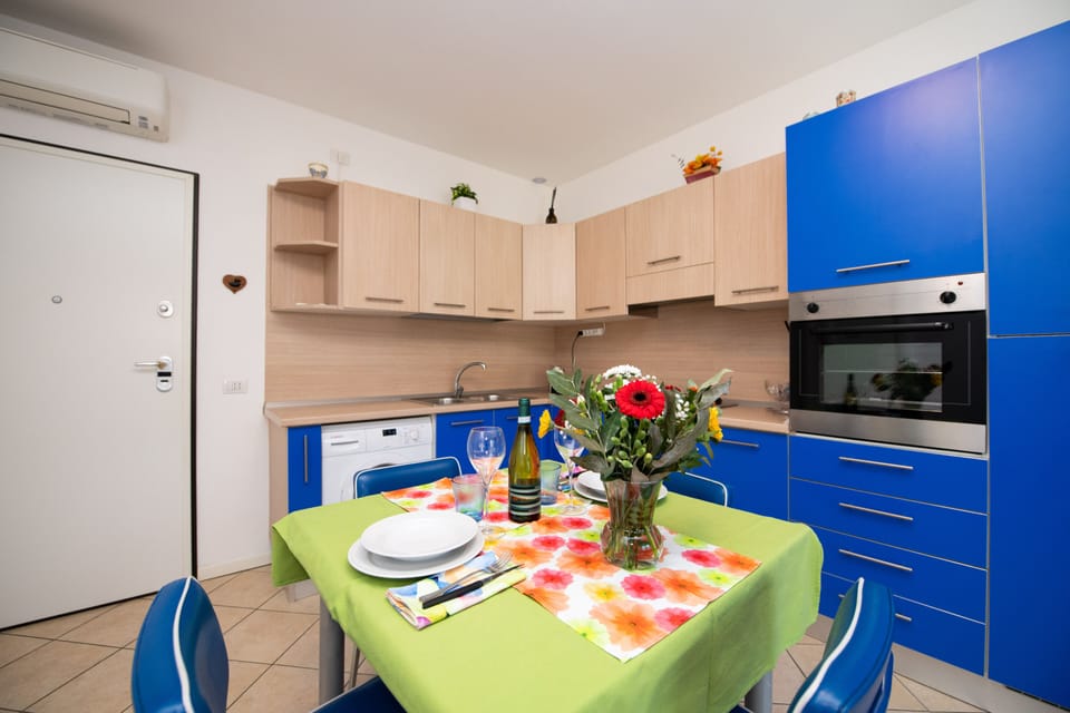 Comfort Apartment | Private kitchen | Full-size fridge, microwave, oven, coffee/tea maker