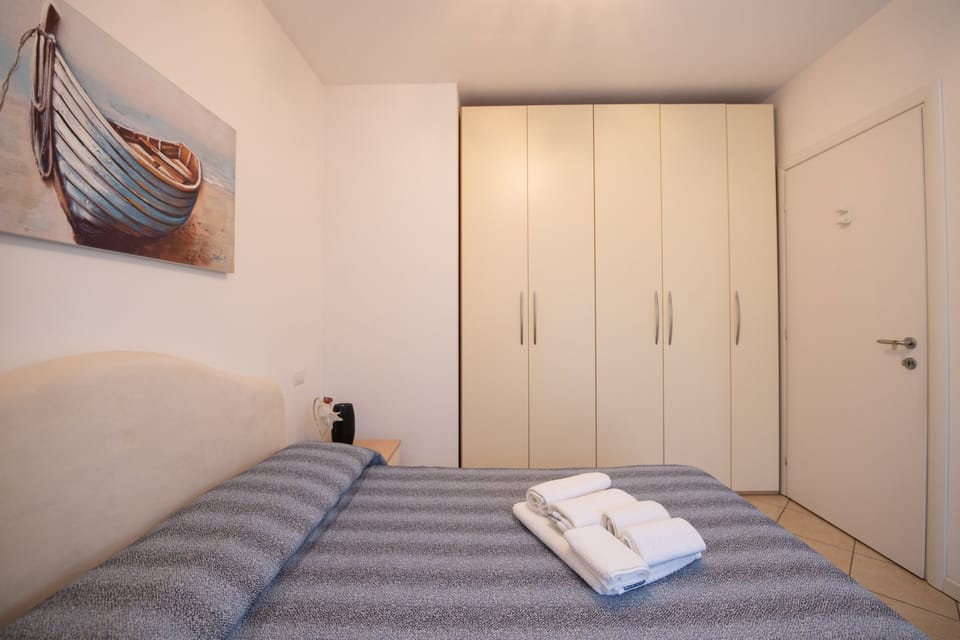 Comfort Apartment | 1 bedroom, iron/ironing board, free WiFi