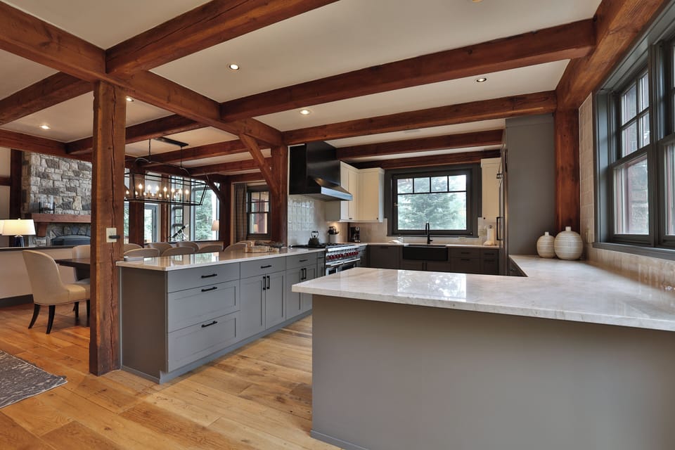 House (5 Bedrooms) | Interior
