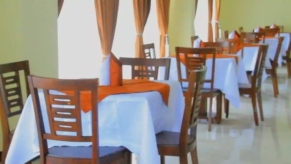 Free daily full breakfast