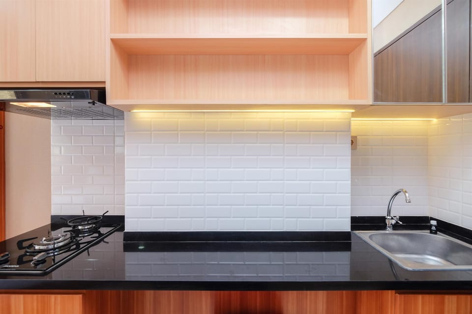 Studio | Private kitchen | Full-size fridge, stovetop