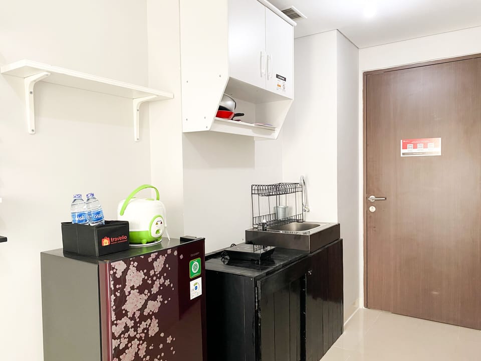 Studio | Private kitchen | Fridge, stovetop, rice cooker