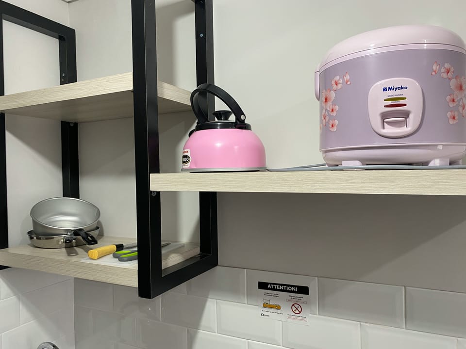 Studio | Private kitchen | Fridge, stovetop, rice cooker