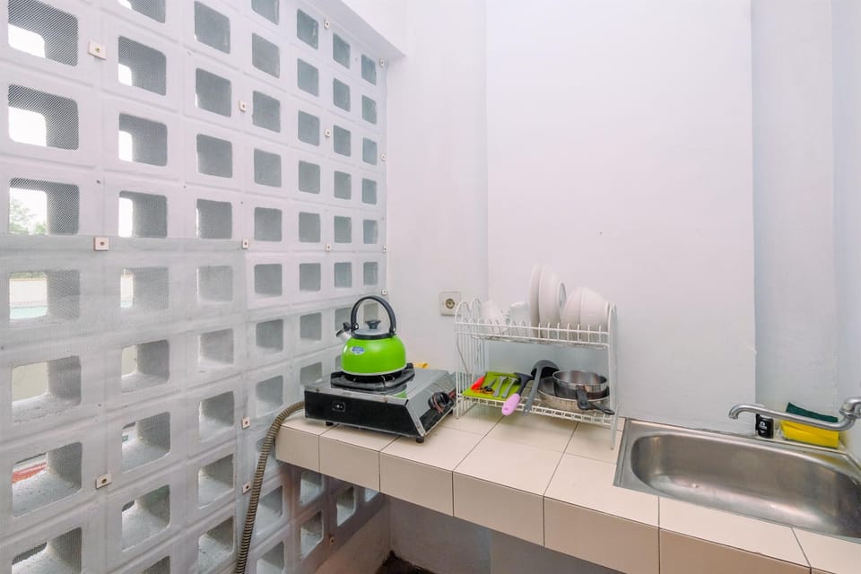 Studio | Private kitchen | Fridge, stovetop, rice cooker