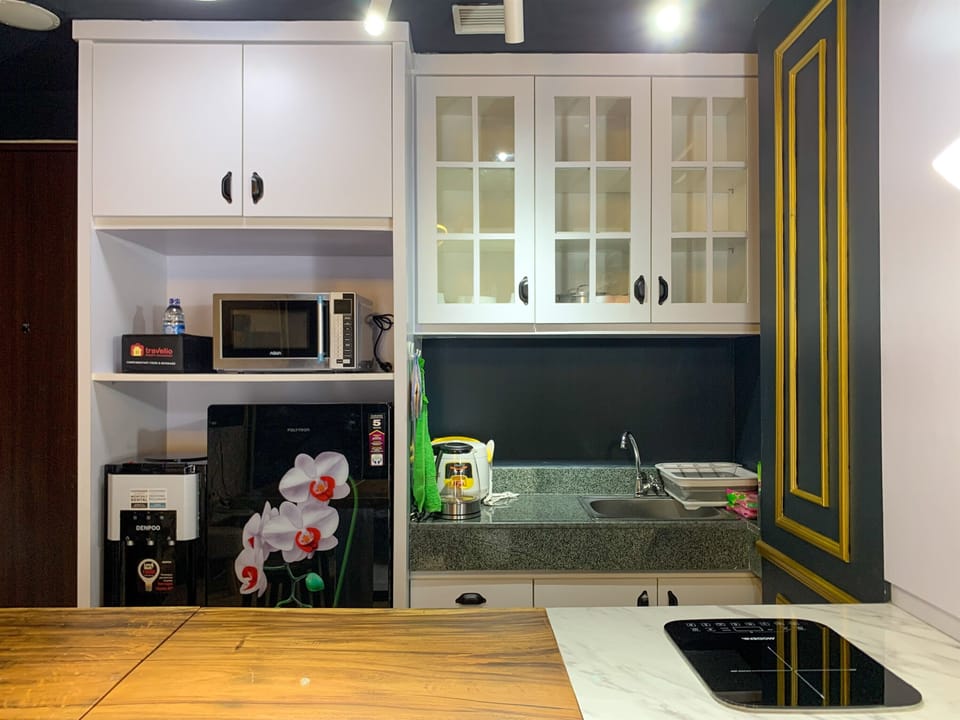 Apartment | Private kitchen | Fridge, microwave, stovetop, rice cooker