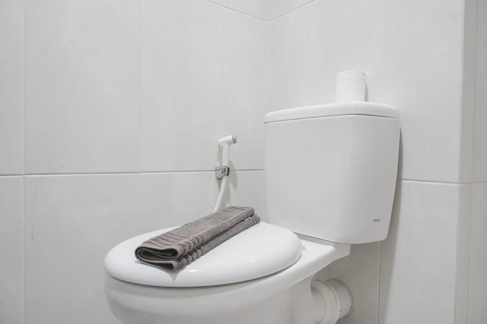 Studio | Bathroom