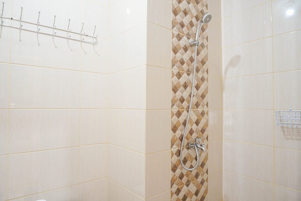 Comfy And Minimalist Studio Dave Apartment Near Universitas Indonesia Apartment in West Java