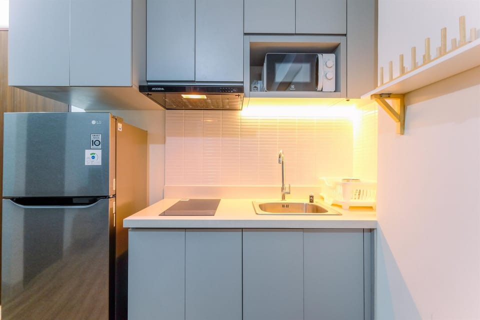 Apartment | Private kitchen | Fridge, microwave, stovetop, rice cooker
