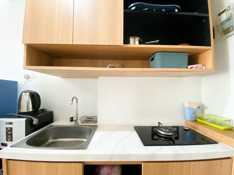 Studio | Private kitchen | Fridge, stovetop, rice cooker