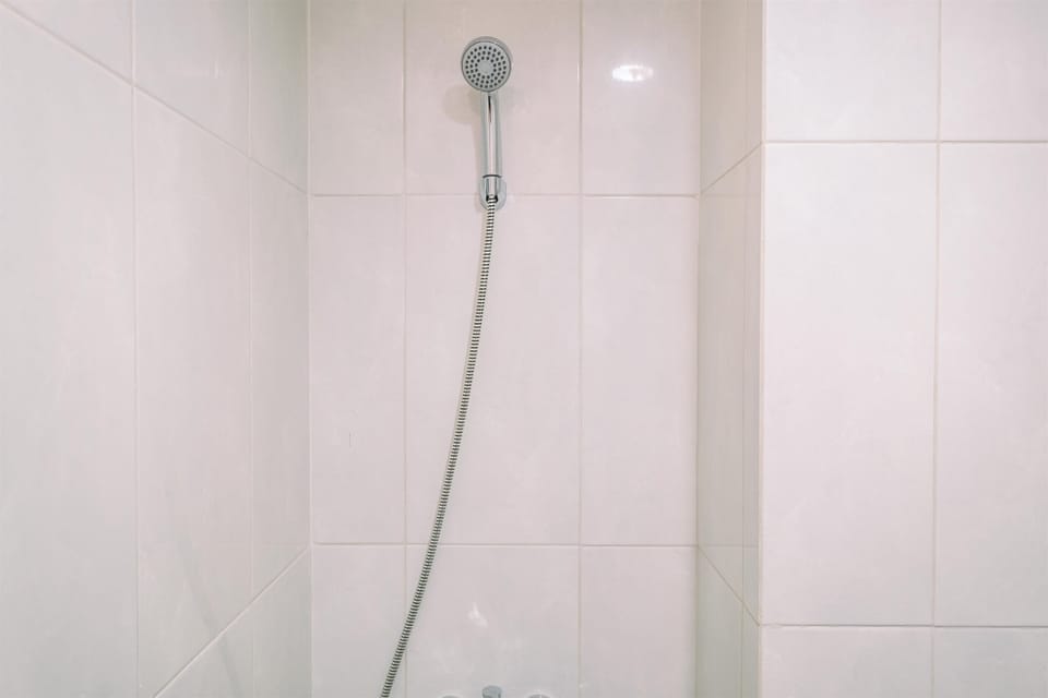 Studio | Bathroom