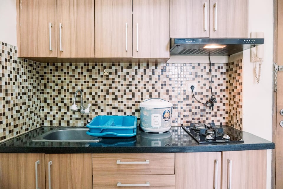 Apartment | Private kitchen | Fridge, stovetop, rice cooker