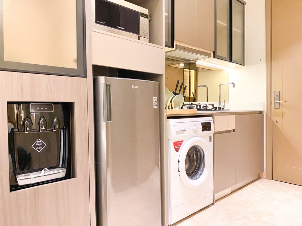 Studio | Private kitchen | Fridge, microwave, stovetop, rice cooker