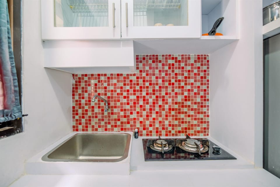 Studio | Private kitchen | Fridge, stovetop, rice cooker