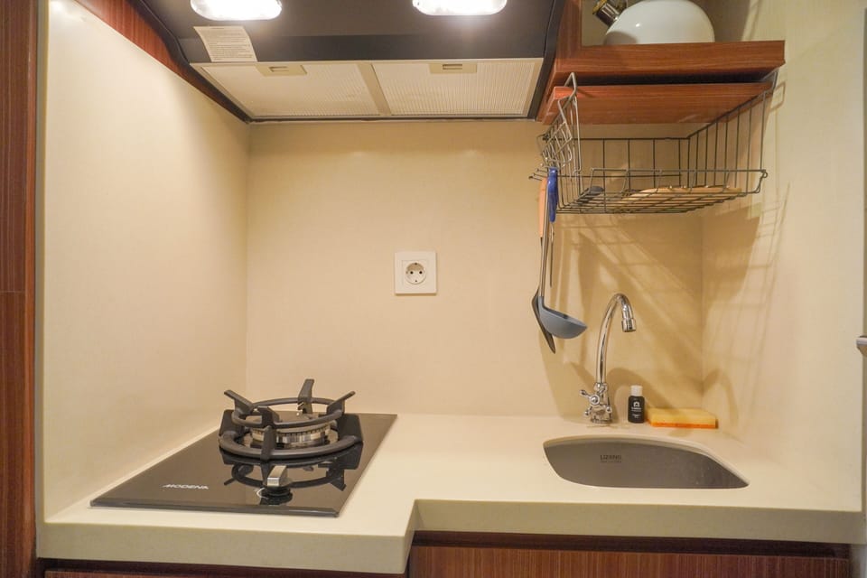 Studio | Private kitchen | Fridge, stovetop, rice cooker
