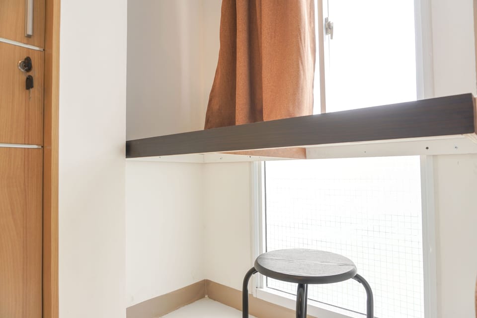Studio | Desk, free WiFi