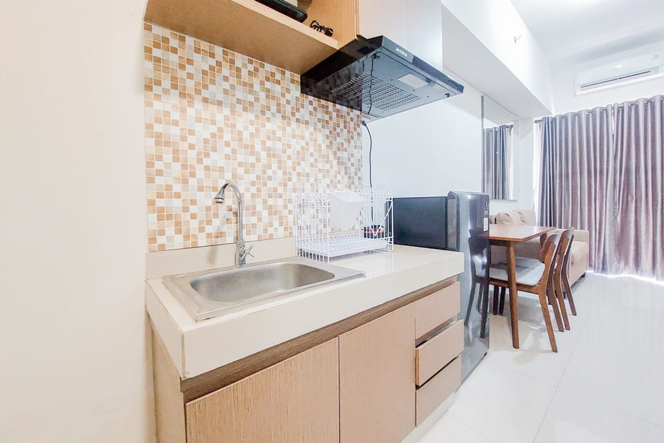 Apartment | Private kitchen | Fridge, stovetop, rice cooker, dining tables