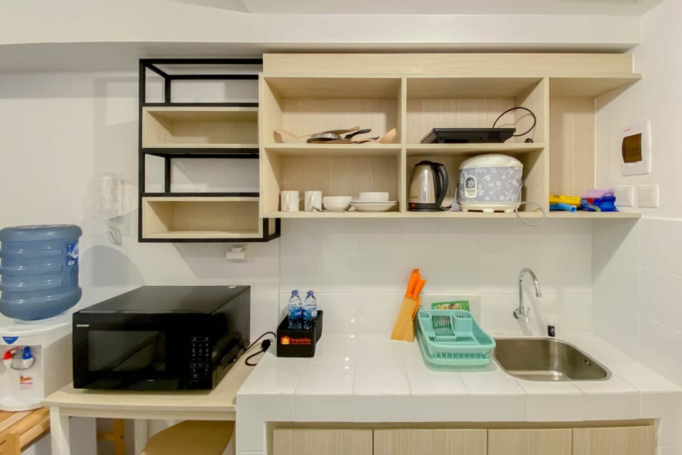 Studio | Private kitchen | Mini-fridge, microwave, stovetop, rice cooker