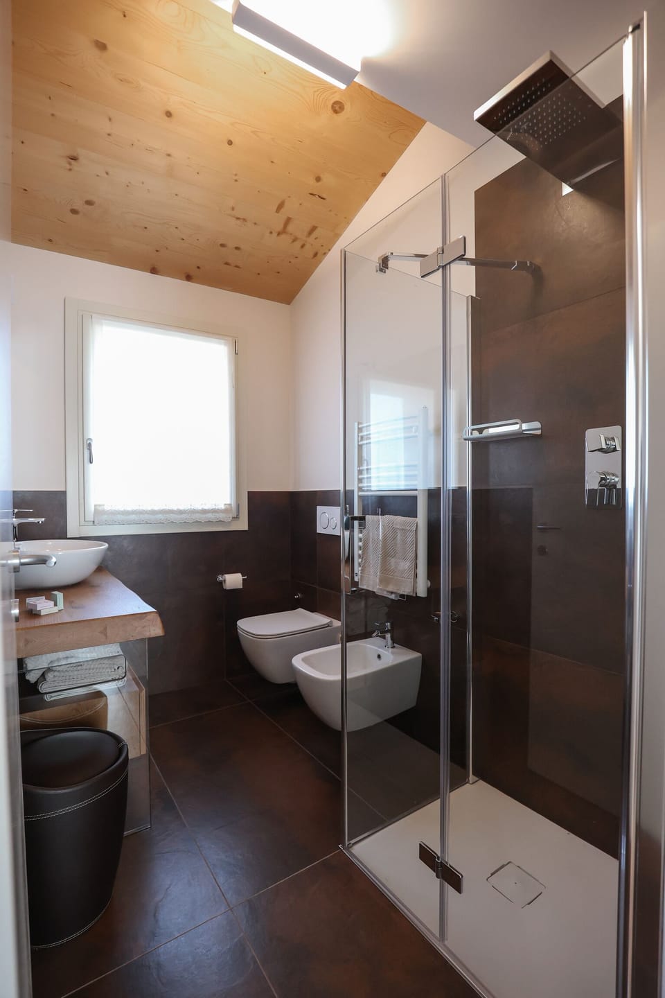 Deluxe Quadruple Room, Mountain View | Bathroom | Shower, rainfall showerhead, eco-friendly toiletries, hair dryer