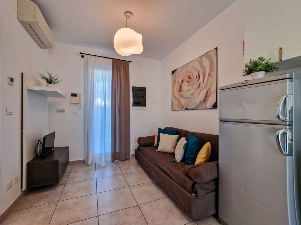 Apartment, 2 Bedrooms | Living room