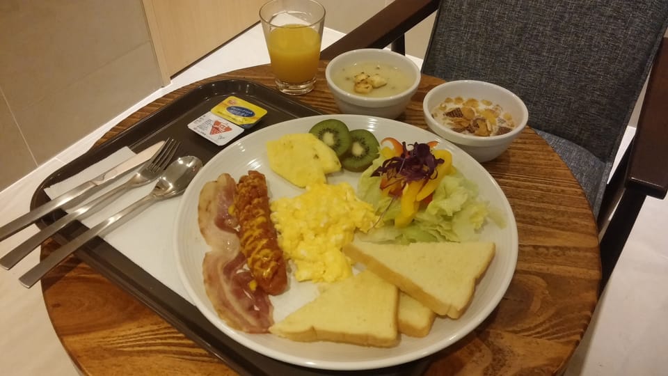 Daily buffet breakfast for a fee