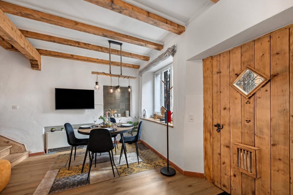 Honeymoon Apartment, 1 Bedroom, Microwave (Casa Oliva - Boutique Townhouse in) | Dining