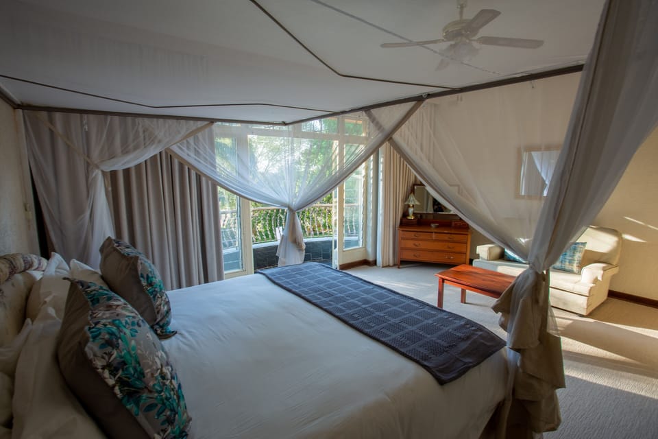 Luxury Suite | In-room safe, individually decorated, individually furnished, desk