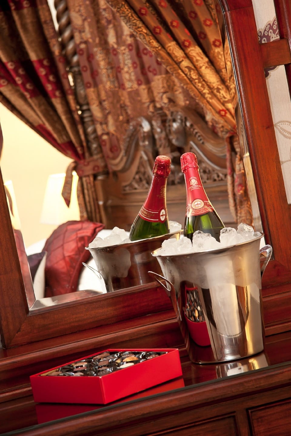 Classic Double Room (Four Poster Bed) | 1 bedroom, free WiFi