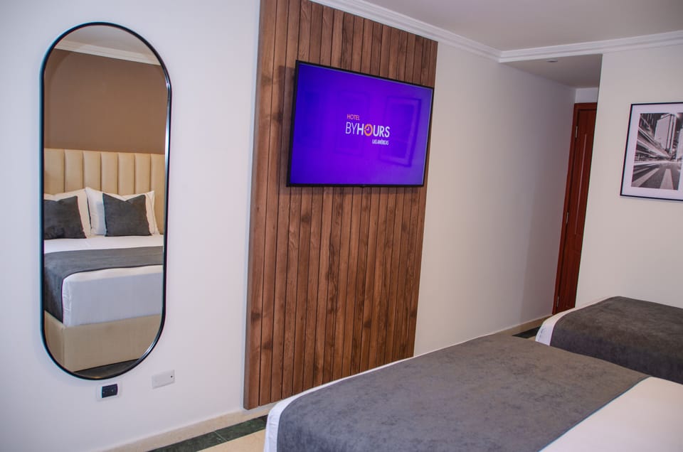 Executive Triple Room | In-room safe, desk, free WiFi, bed sheets