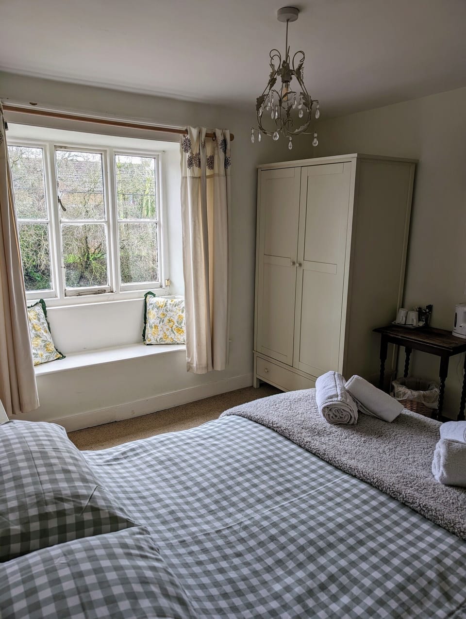 Luxury Double Room, Ensuite (2) | Blackout drapes, iron/ironing board, free WiFi, bed sheets