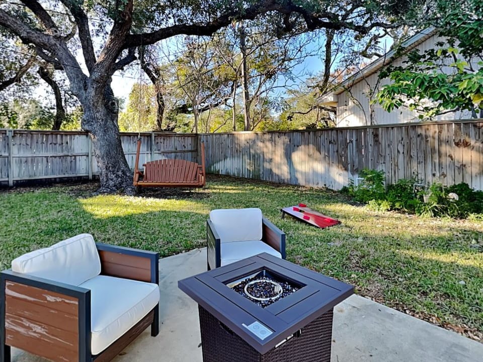 House (4 Bedrooms) | Property amenity