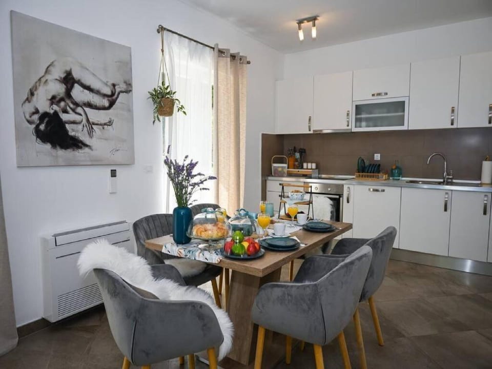 Villa (Five Bedroom Villa with Swimming pool) | Private kitchen | Fridge